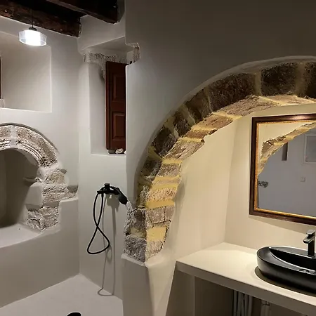 Katharsis Palace 15th Century Art At Naxos Old Town Iii * Naxos City