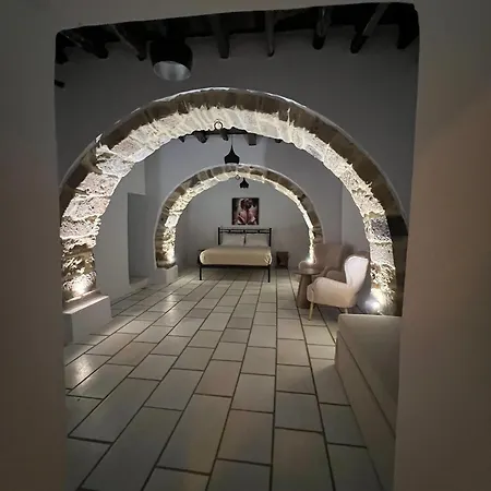 Katharsis Palace 15th Century Art At Naxos Old Town Iii アパート *