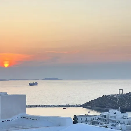 Katharsis Palace 15th Century Art At Naxos Old Town Iii アパート *